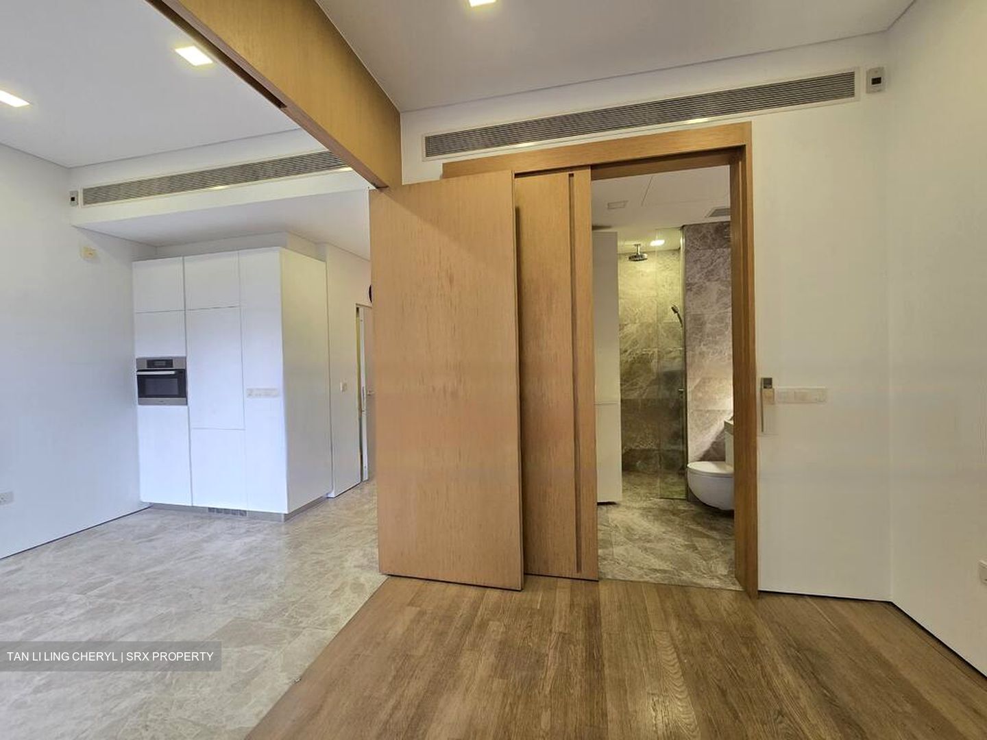 The Laurels (D9), Condominium #460993571